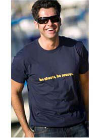 2 chix - He Shoots, He Scores Daddy Tee