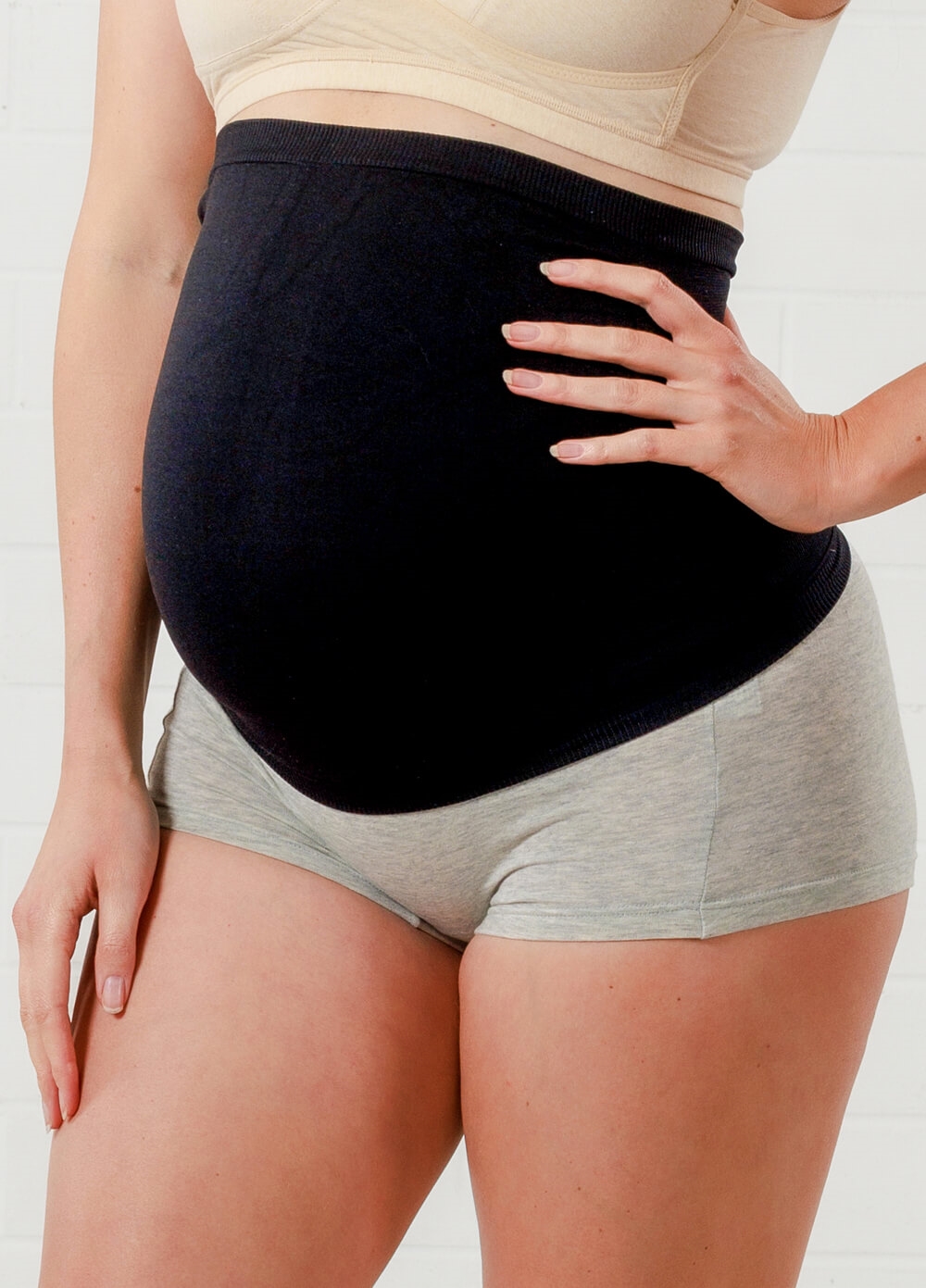 Maternity Seamless Bump Support Shorts 2 Pack