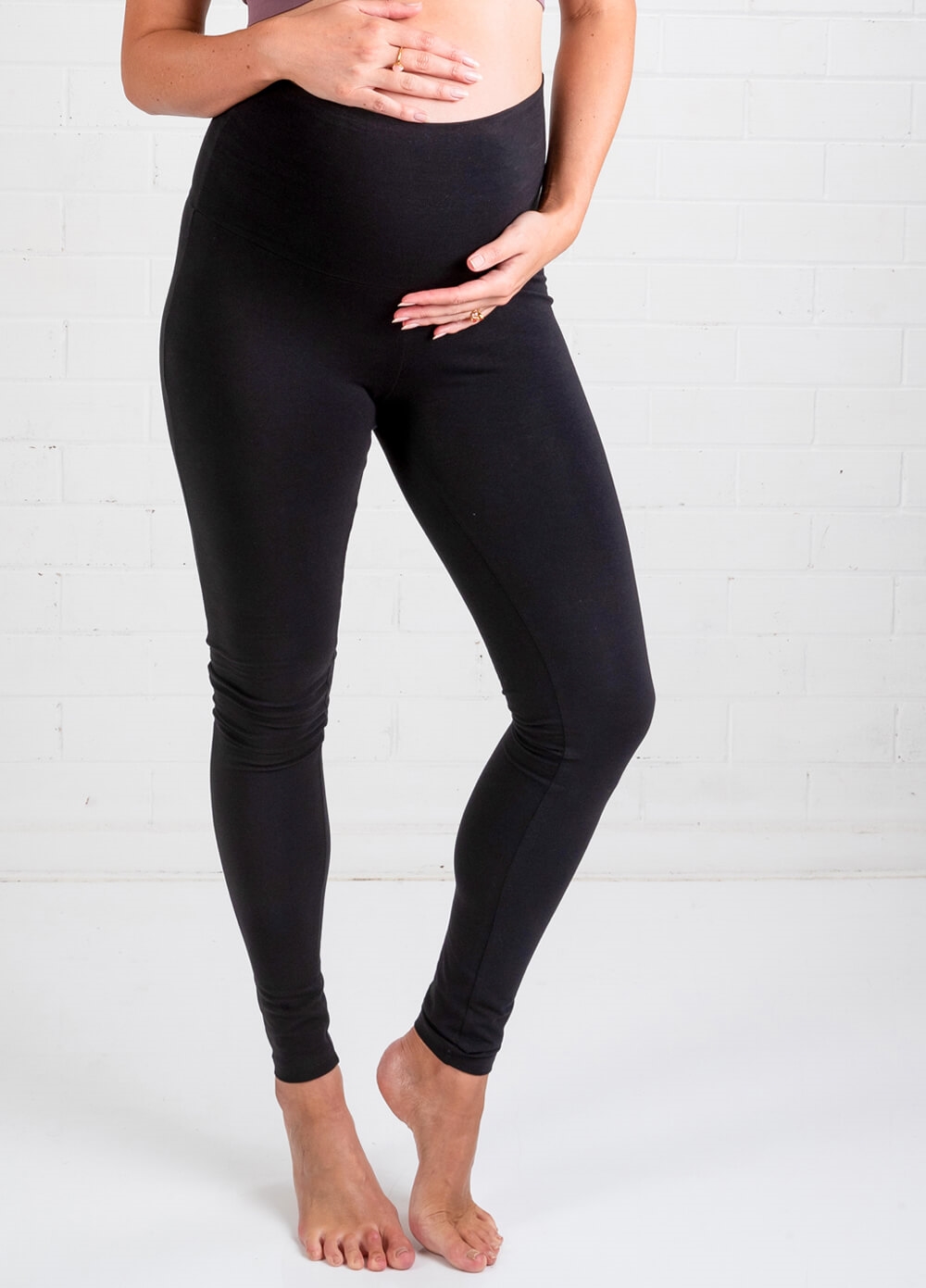 Lorna Jane - Maternity Leggings And Bra Set on Designer Wardrobe
